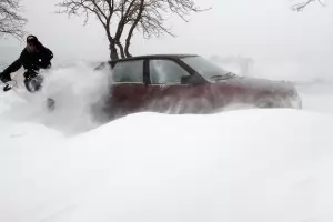 Лавина затвори пътя към хижа Вихрен