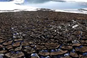 Климатолози: Не природата ни спря водата