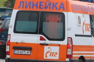 Дете падна от стена за катерене в столичен мол