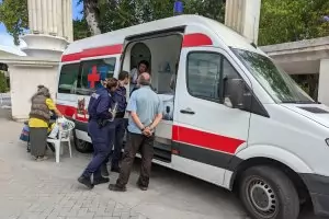 Прокуратурата изненадващо се задейства срещу нападнат пункт за ваксини