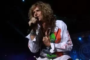 Последното турне на Whitesnake ще мине през България