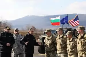 Парламентът поднови военно споразумение със САЩ