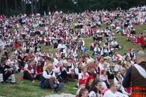 Данъчни глобяват на събора в Жеравна за липса на касови бонове