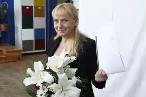 Елена Йончева ще е без евроимунитет само 2 седмици