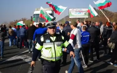 Протести са планирани в десетки градове