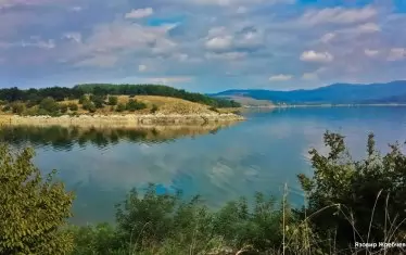 "Жребчево" е пълен на една трета