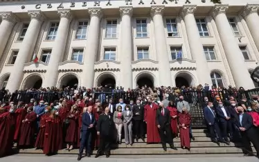 Гешев оглави протеста срещу закриването на спецправосъдието