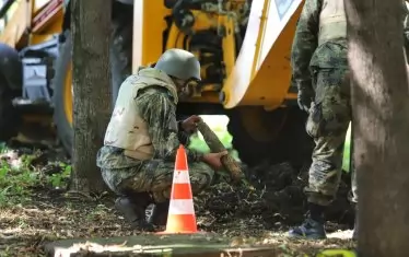 Районът около НДК бе отцепен заради невзривен снаряд