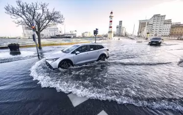 Мощната буря "Малик" прегази Северна и Централна Европа