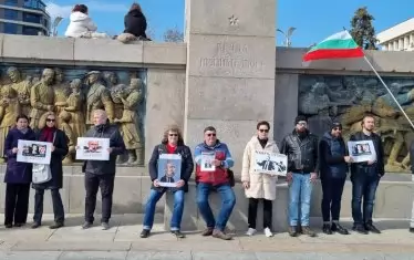 Руснаци поискаха политическо убежище в България с протест в Бургас