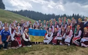 Снимката на болградските българки 
е върната обратно на сайта на Рожен