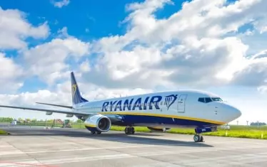 Ryanair свали майка от самолет и я раздели с 3-годишното ѝ дете