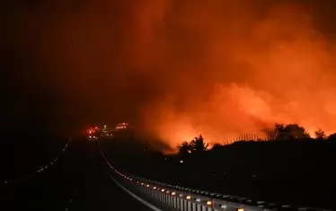 Яхта на българин за милиони евро изгоря в Гърция