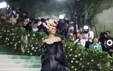 Звездите "цъфнаха" на Met Gala (ГАЛЕРИЯ)