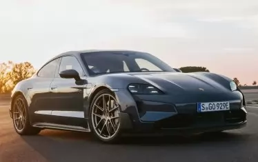 И Porsche призна, че планът за електрификация е провал