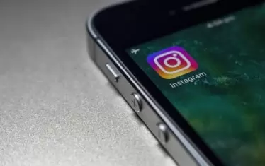 Instagram тества вертикални решетки на профили 

